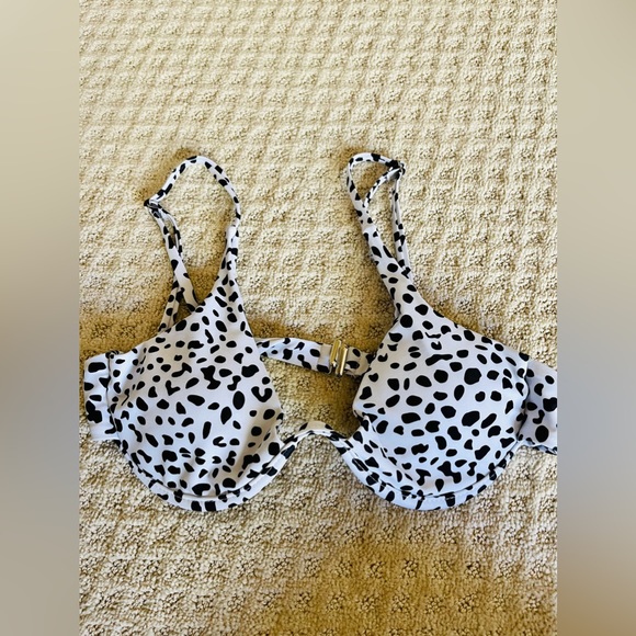 SHEIN Size Small Bikini Top - Picture 2 of 7